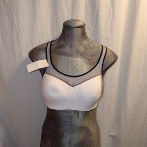  Hanes Women's X-Temp Cooling Comfort Wirefree Strappy Back Bra, model G505. Lg